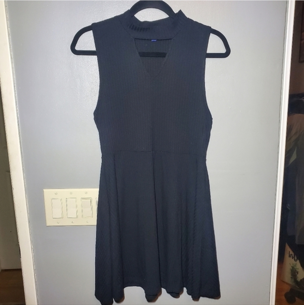Aeroplstale dress size large.